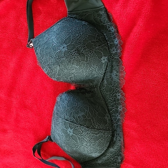 Victorias Secret bra- 36c- NWT - Picture 1 of 8